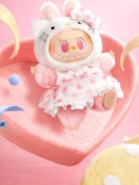 The Monsters x Hello Kitty and Friends - Hello Kitty plush pendant (keychain)